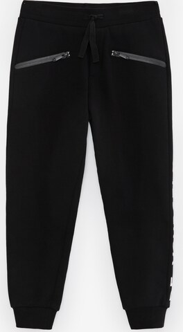 Gulliver Regular Pants in Black: front