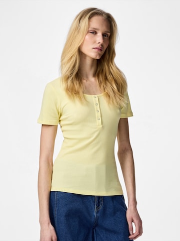T-shirt 'PCKITTE' PIECES en jaune : devant