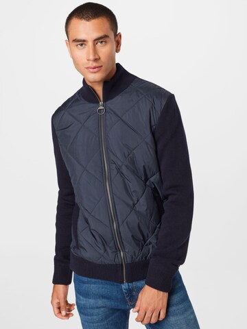 Barbour Tussenjas in Blauw: voorkant