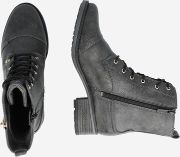 MUSTANG Lace-Up Ankle Boots in Grey