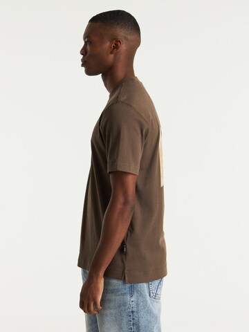 CHASIN' Shirt 'Reco' in Bruin