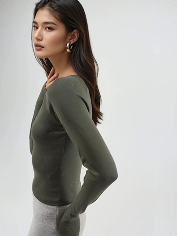 Busem - Blusa em verde