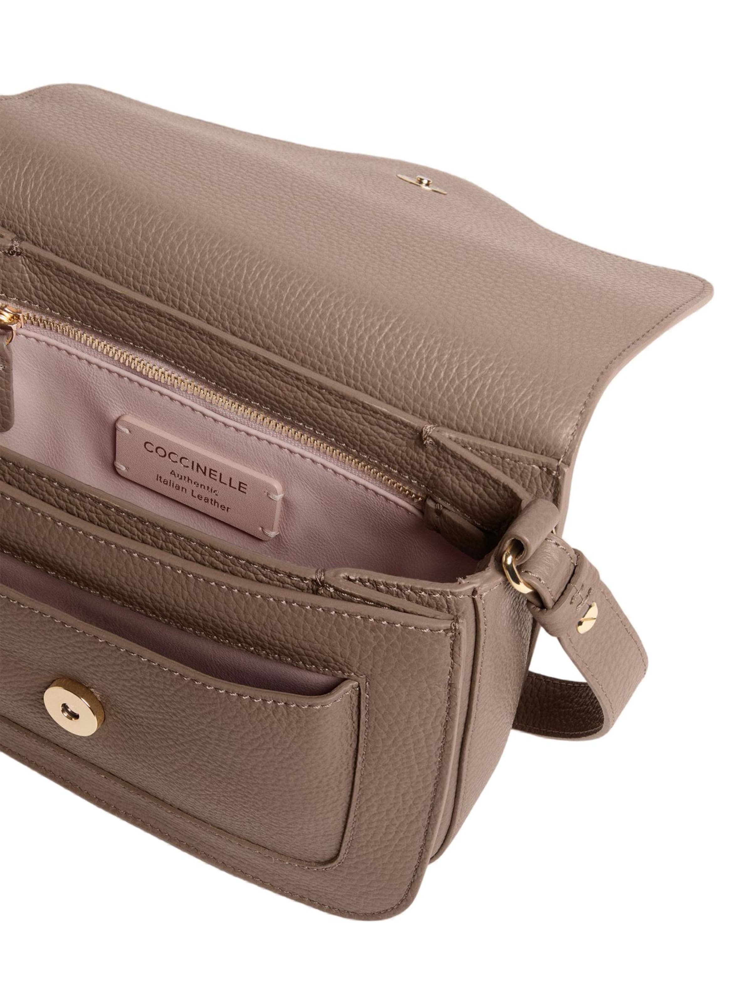 Borsa a mano 'COCCINELLE C-Me S26 11' di Coccinelle in grigio