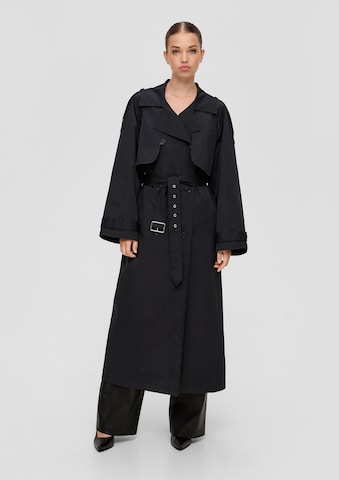 QS Between-Seasons Coat 'Elif' in Black: front