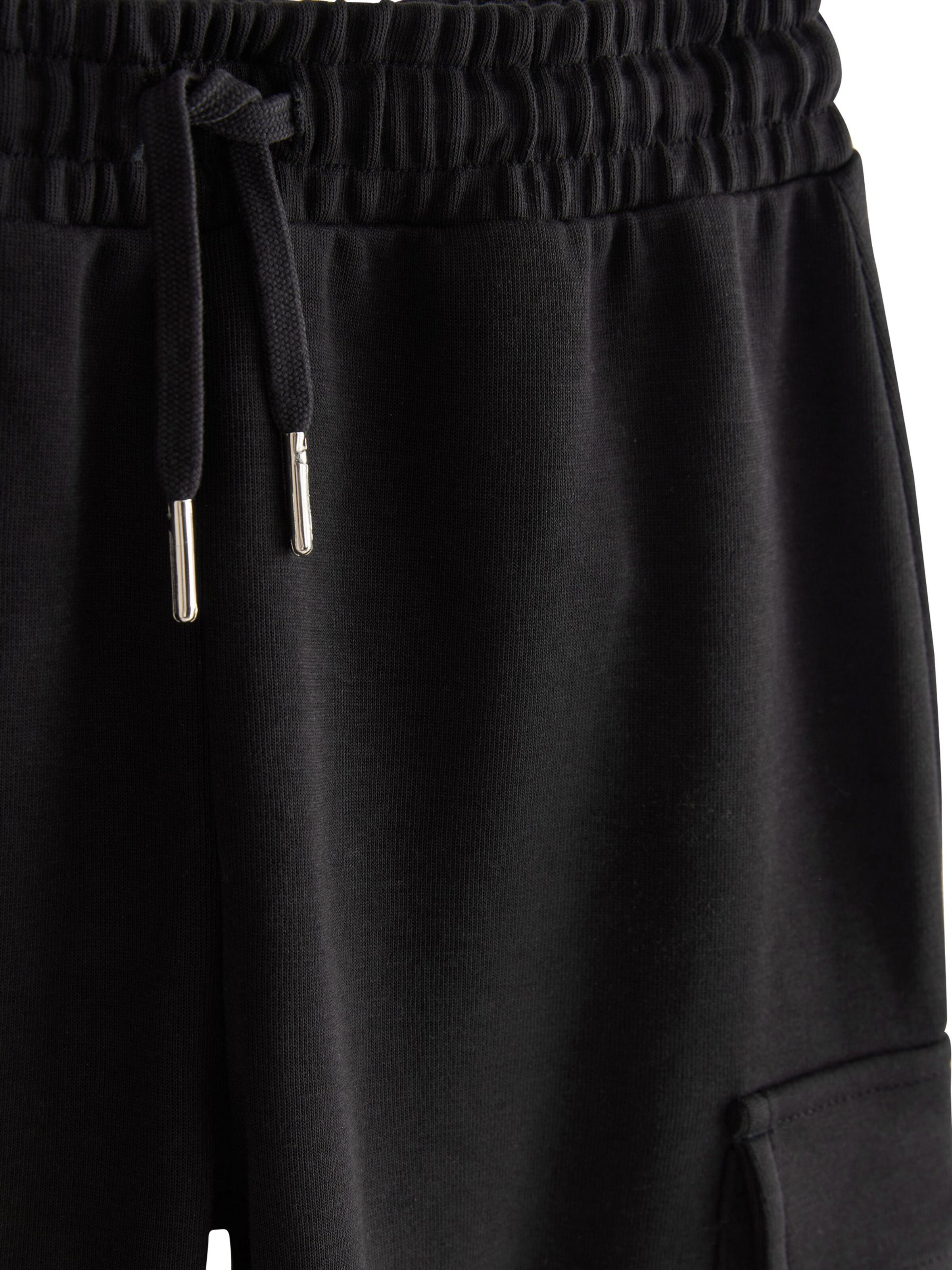 Next Tapered Hose in Schwarz