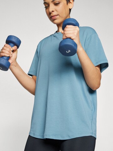 NIKE Функциональная футболка 'ONE' в Синий