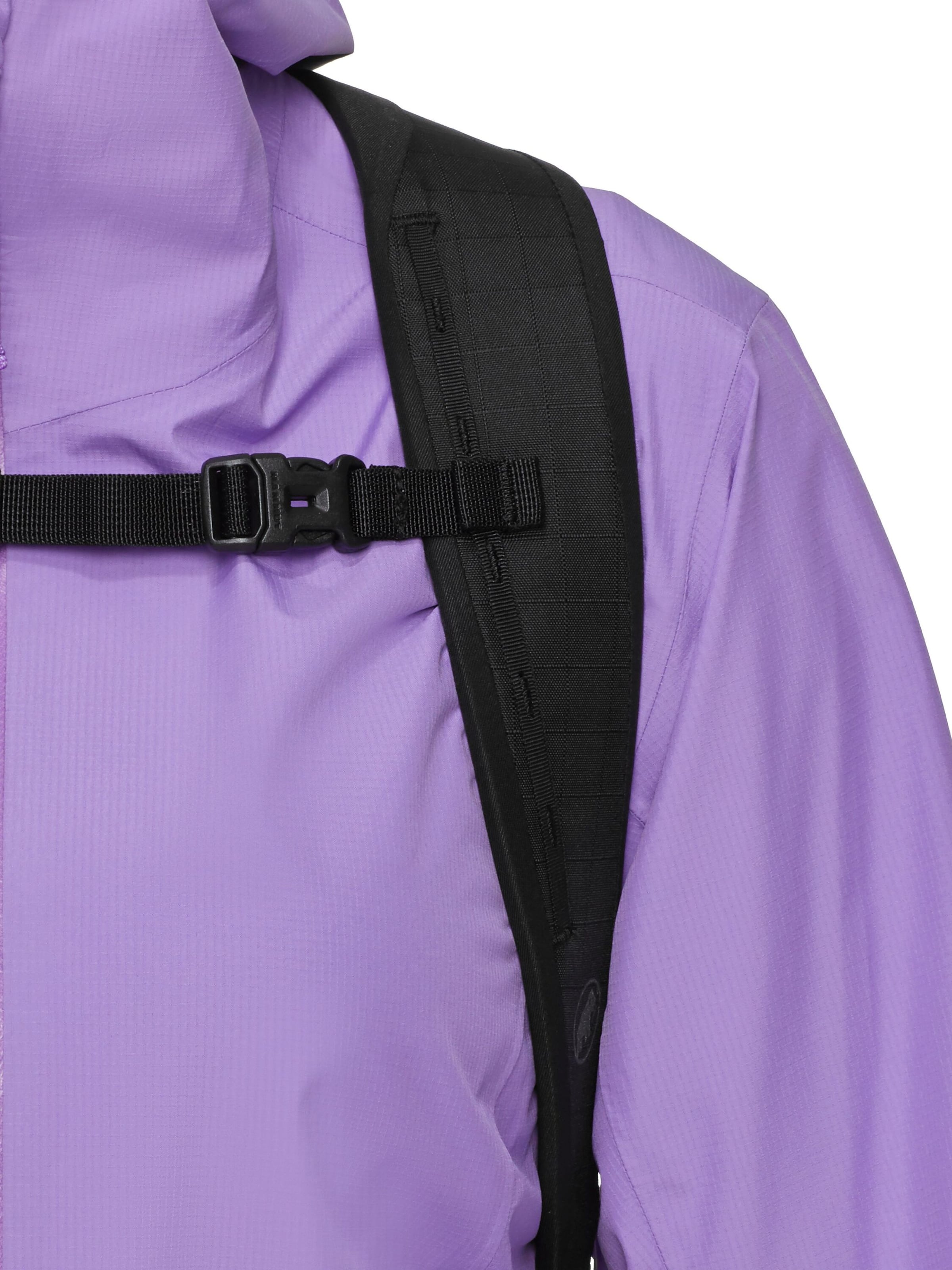 MAMMUT Backpack in Grey