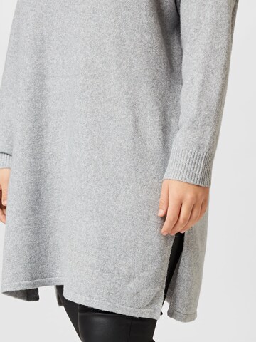 Vero Moda Curve Sweater 'DOFFY' in Grey