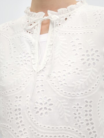 Crās Shirt ' Brizacras ' in Weiß