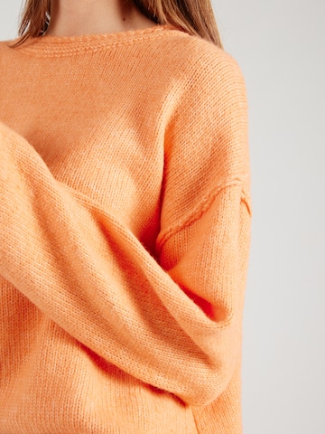 s.Oliver Sweater in Orange