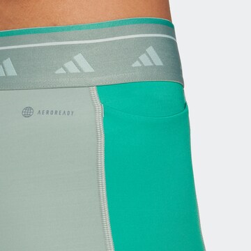 ADIDAS PERFORMANCE Skinny Športové nohavice 'Techfit Colorblock' - Zelená