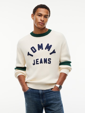 Tommy Jeans Trui 'NEW CLASSICS' in Beige: voorkant