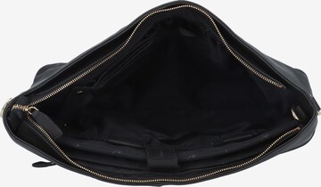 Plevier Shoulder Bag in Black