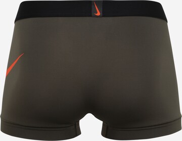 NIKE Sportunterhose in Grün