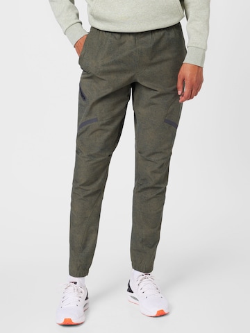 Regular Pantalon de sport 'UNSTOPPABLE' UNDER ARMOUR en vert : devant