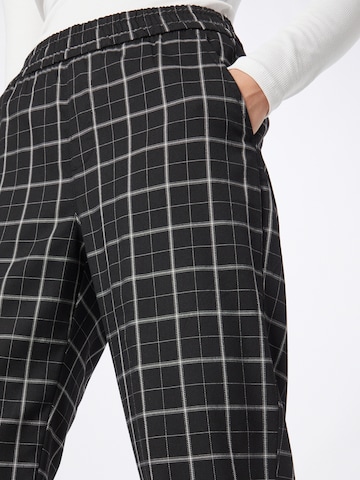 GAP Regular Trousers in Black