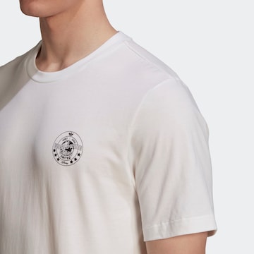 ADIDAS ORIGINALS T-Shirt 'Disney Graphic' in Weiß
