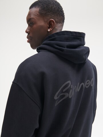 Sinned x ABOUT YOU Sweatshirt 'Aaron ' i sort