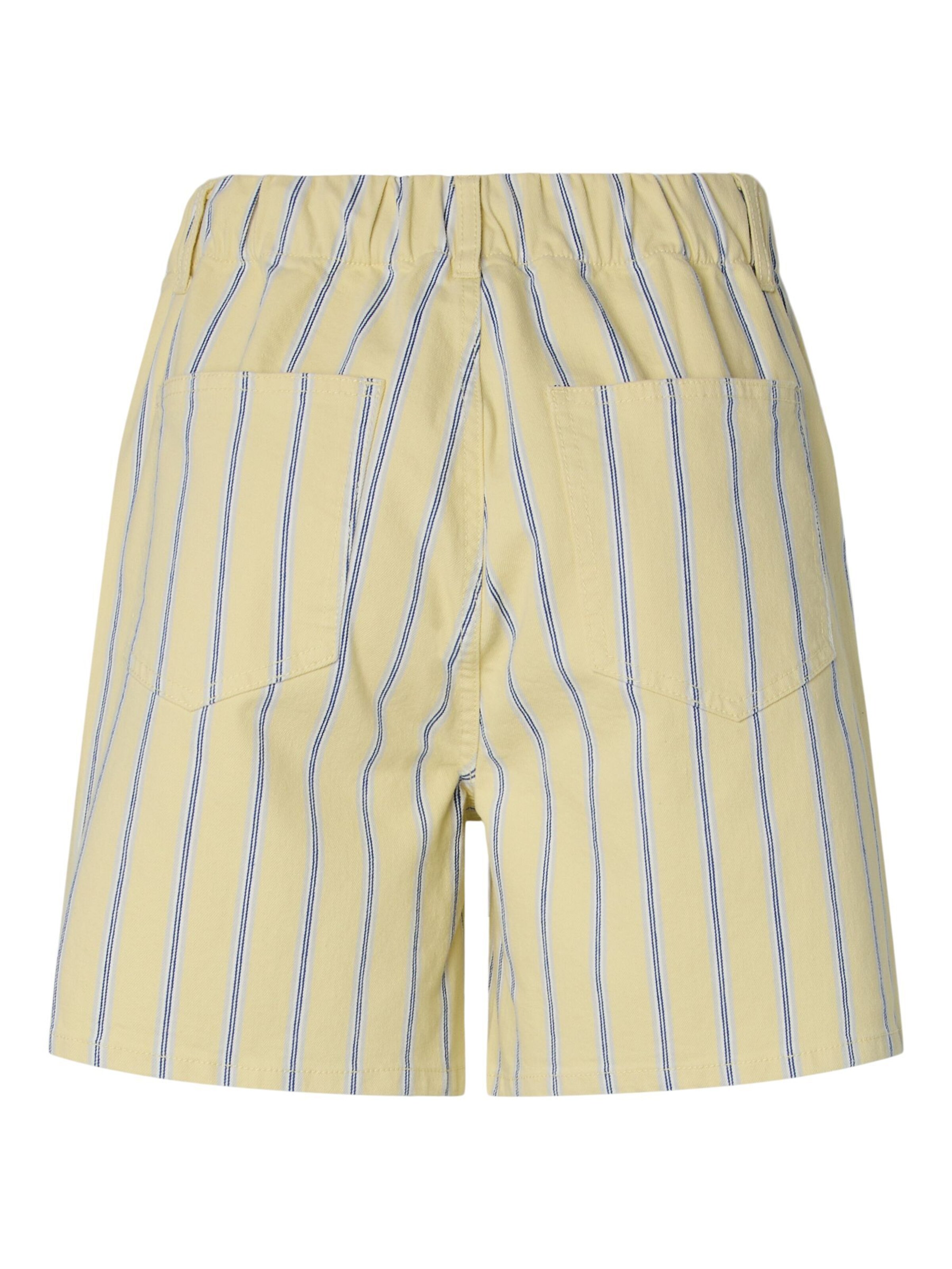 PIECES Regular Shorts 'PCBillo' in Beige
