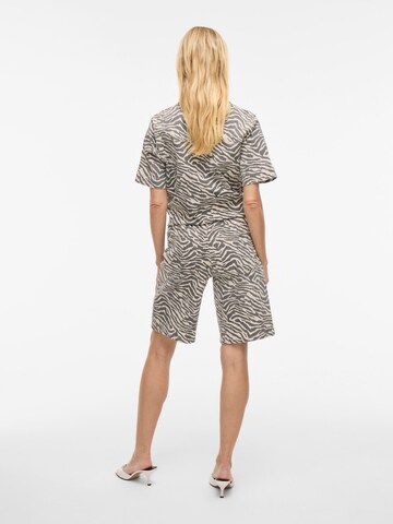 VILA Regular Jeans in Zwart