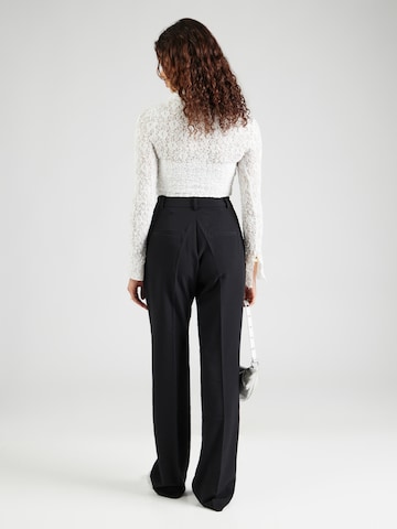 GUESS Regular Pleated Pants 'NEW CARLA' in Black