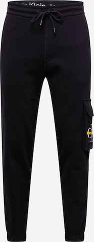 Calvin Klein Jeans Klapptaskutega püksid, värv must: eest vaates