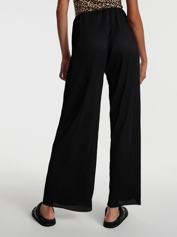 Loosefit Pantalon 'SHEILA' EDITED en noir