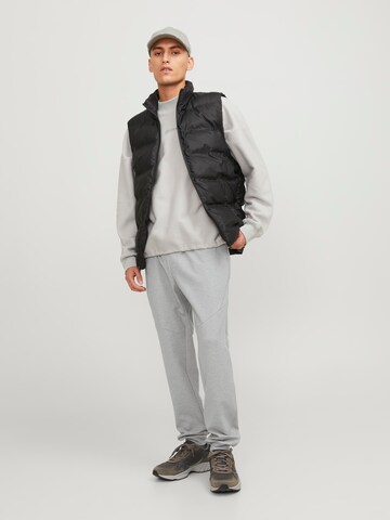 JACK & JONES Tapered Trousers in Grey