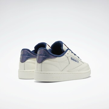 Sneaker low 'Club C 85' de la Reebok pe alb