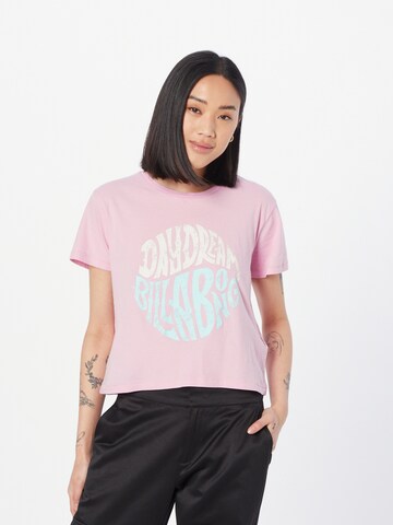 BILLABONG T-Shirt 'DREAM THE DAY' in Lila: predná strana