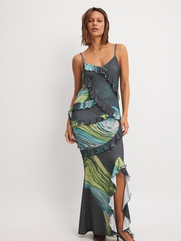 NA-KD Summer Dress in Green: front