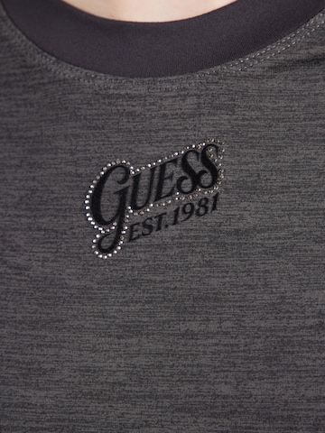 GUESS T-Shirt in Grau