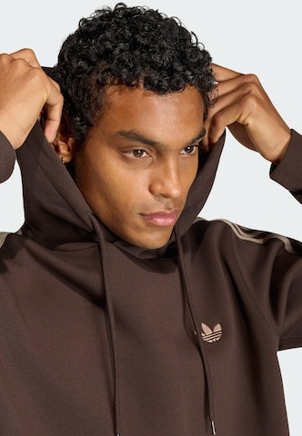 ADIDAS ORIGINALS Sweatshirt in Bruin