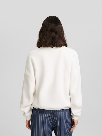 Bershka Sweatshirt in White