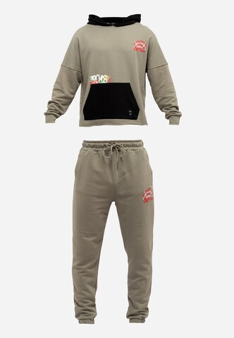 Tom Barron Sweatsuit in Green: front