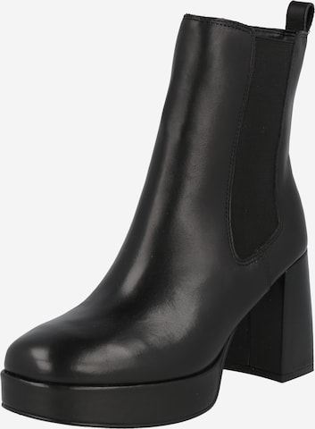 GUESS Boots 'Wiley' in Black: front