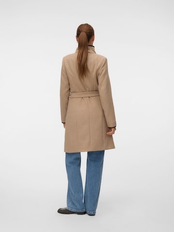VERO MODA Płaszcz przejściowy 'VMWATERFALL CLASS' w kolorze brązowy