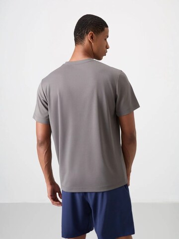 Tommy Life Functioneel shirt in Grijs