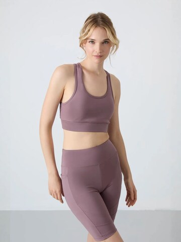 Tommy Life Sporttop in Lila: voorkant