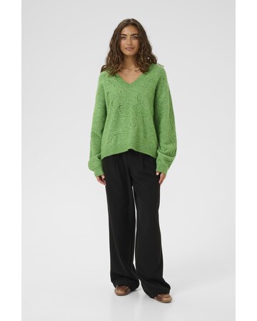 CULTURE Sweater in Green