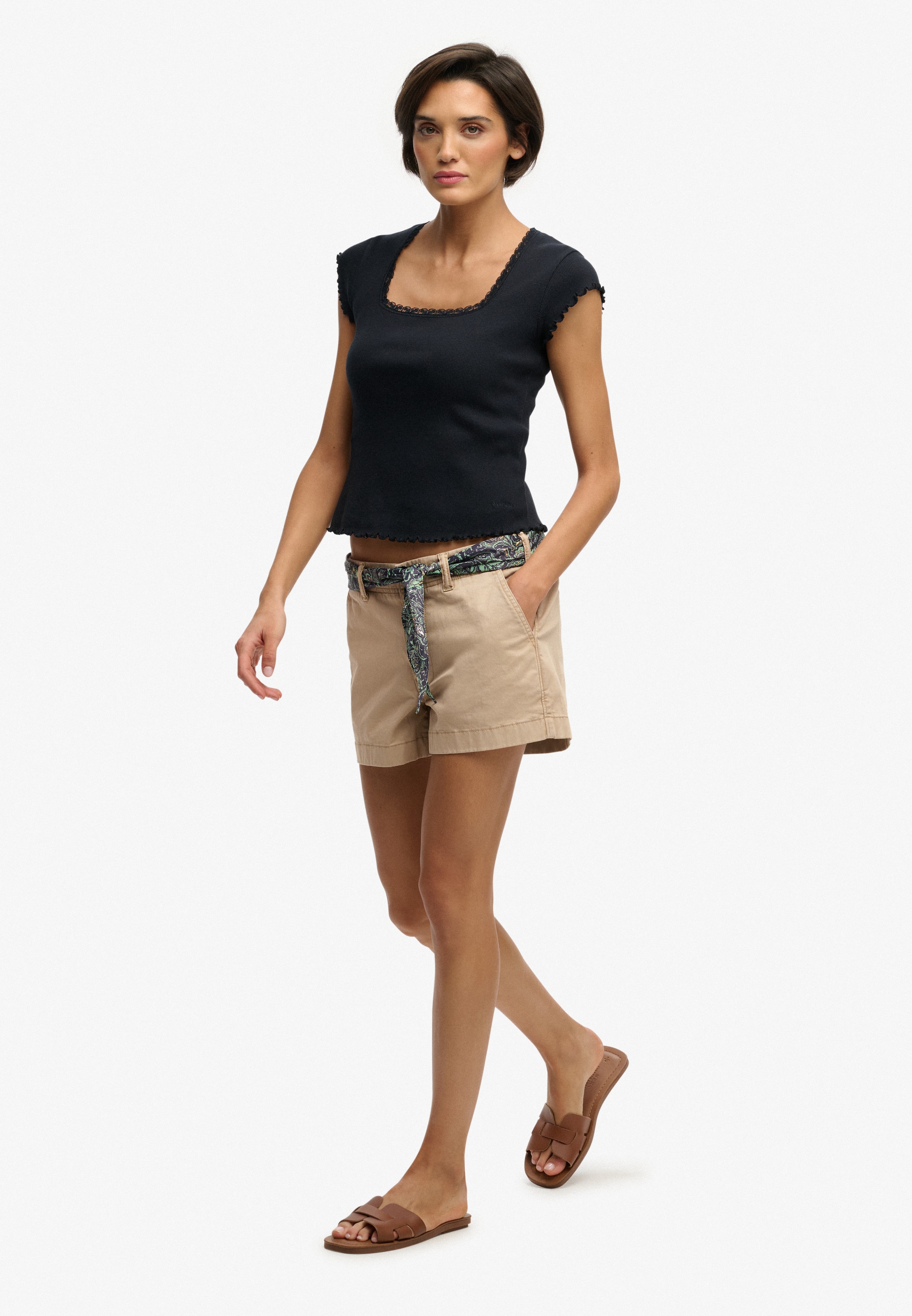 Coupe slim Pantalon chino 'Classic' Superdry & Co en beige