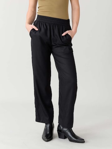 Yahmo Regular Hose 'Hilde'‌‌‌‌‌‌‌‌ in Schwarz