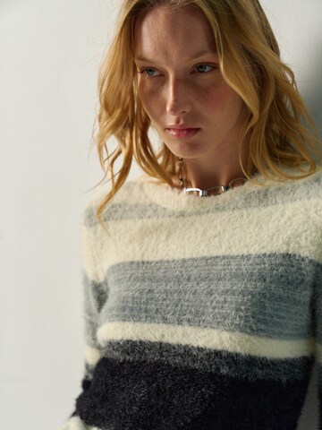 Pullover di KOROSHI in colori misti