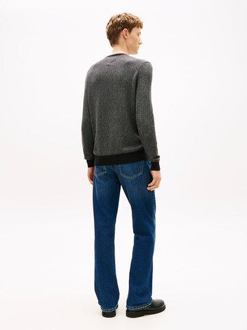 Pull-over TOMMY HILFIGER en gris