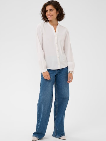 Chemisier 'KANaya' Kaffe en blanc