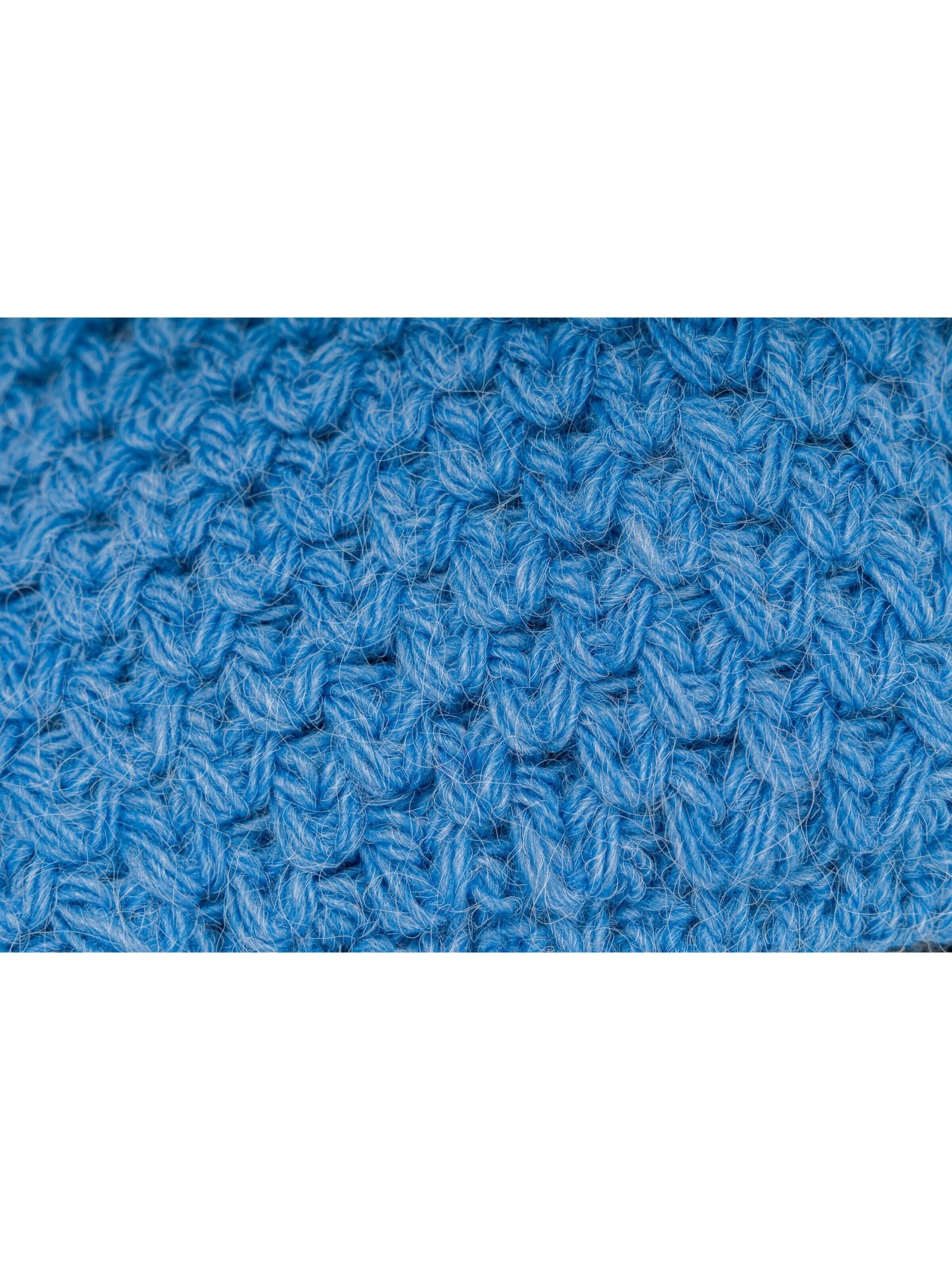 styleBREAKER Beanie 'Kinder Bommelmütze V-Muster Gehäkelt' in Blue