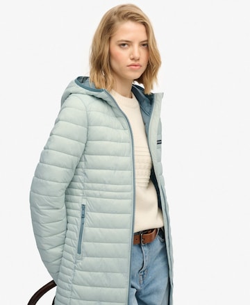 Veste mi-saison 'Fuji Lite' Superdry en bleu