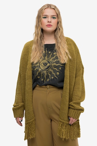 Studio Untold Knit Cardigan in Green: front