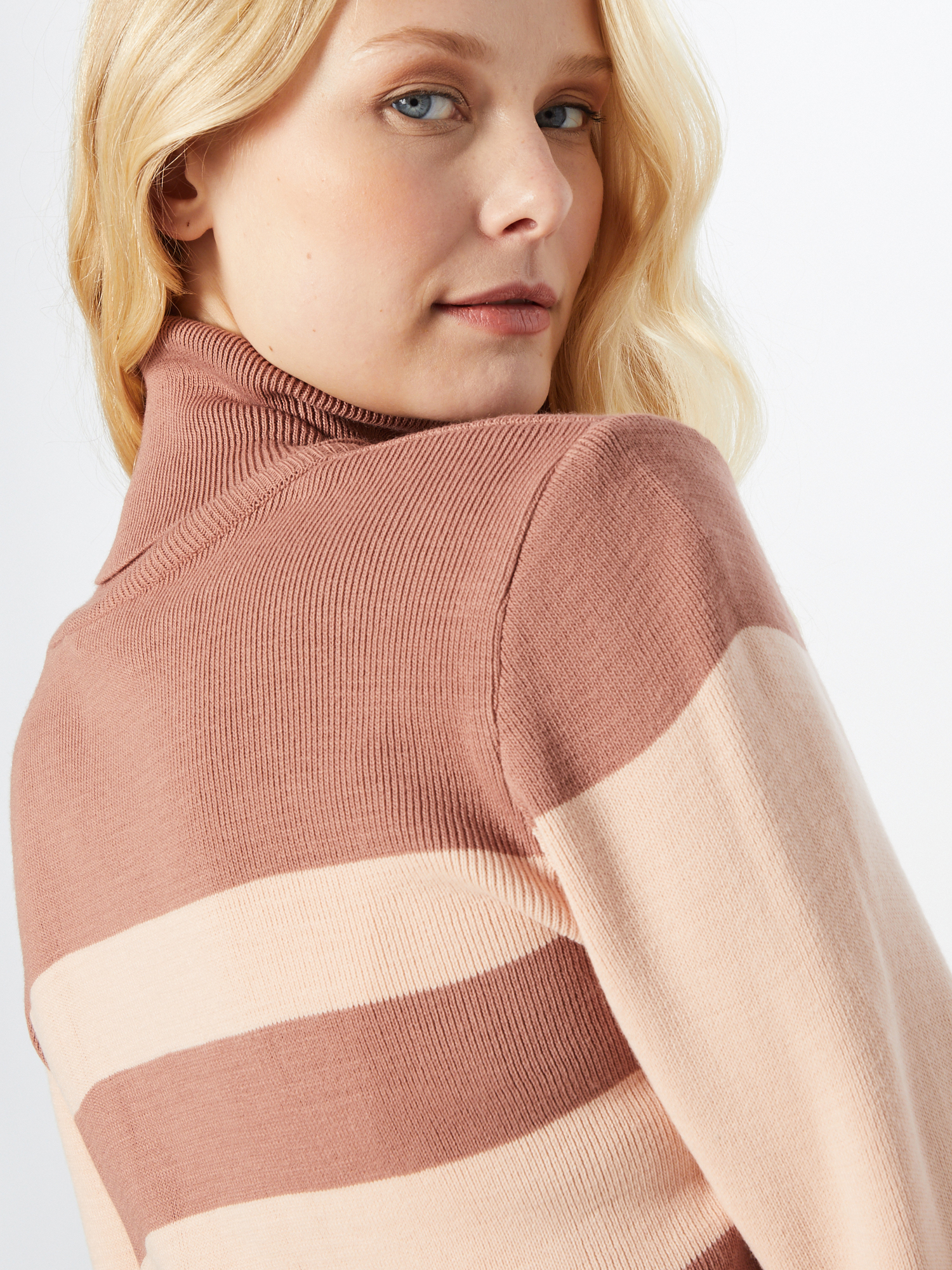 Odzież AVAGq Trendyol Sweter w kolorze Różowy Pudrowym 