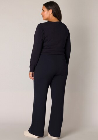 BASE LEVEL CURVY Loosefit Hose in Blau